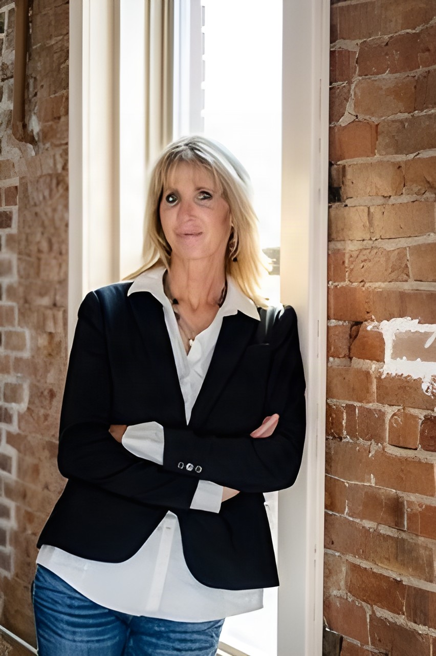Debi Harmon, Realtor with 20 Sleeps West Team Elite